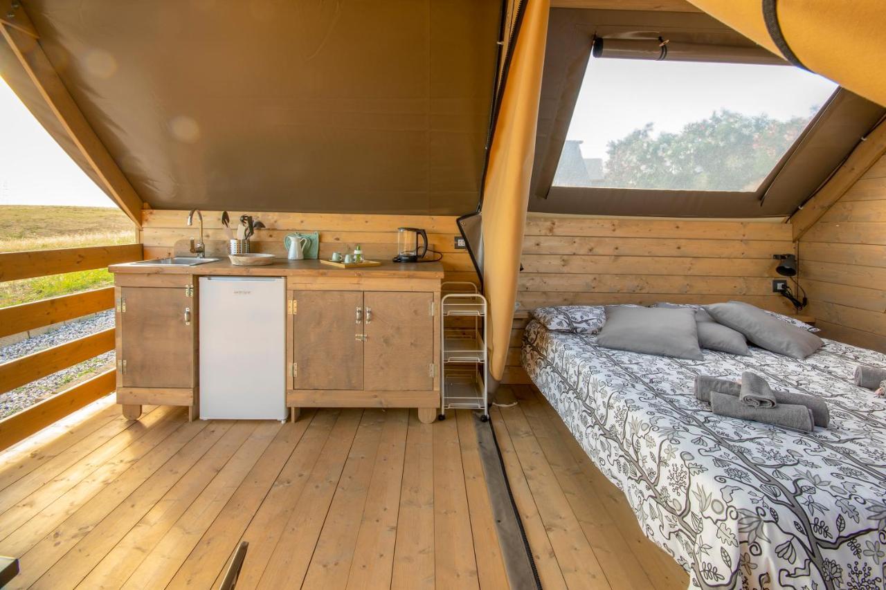 ホテル Glamping Debbiare リパルベッラ エクステリア 写真