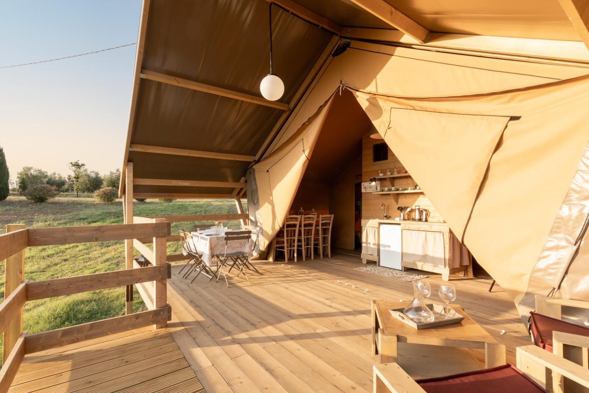 ホテル Glamping Debbiare リパルベッラ エクステリア 写真